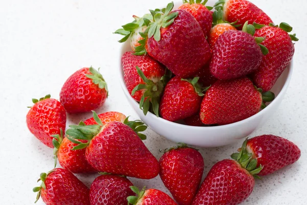 Pile of strawberries in plate — Stock Photo, Image