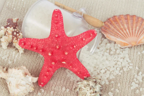 Starfish with sea salt — Stock Photo, Image