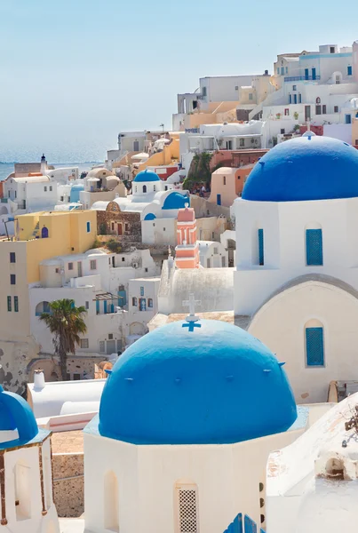 Oia, tradizionale villaggio greco — Foto Stock