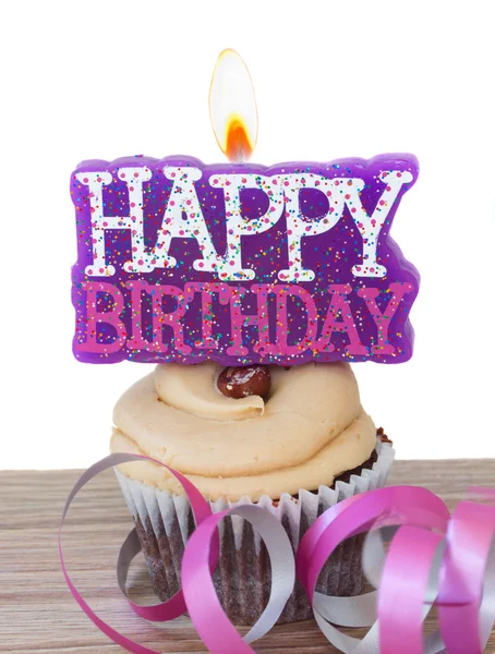 Cupcake med ljus födelsedagen — Stockfoto