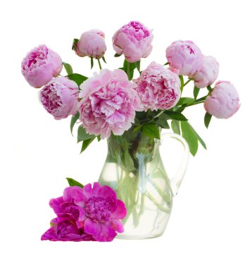 Bir buket pembe şakayık.