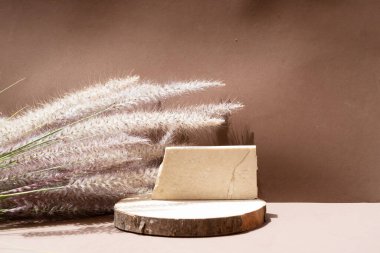 Şampanya ve çim biçimli stok sahnesi