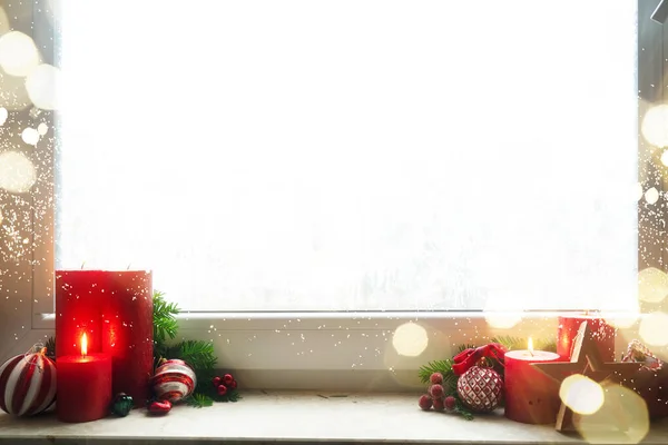 Candele Rosse Ardenti Dell Avvento Con Decorazioni Natalizie Cornice Spazio — Foto Stock