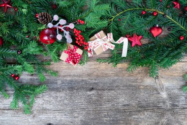 Noel hediyesi vermek