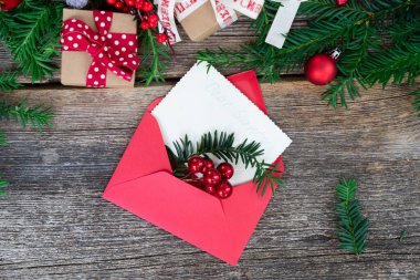 Noel hediyesi vermek