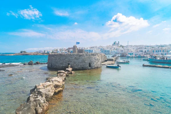 Fortaleza velha em Naoussa, ilha de Paros — Fotografia de Stock