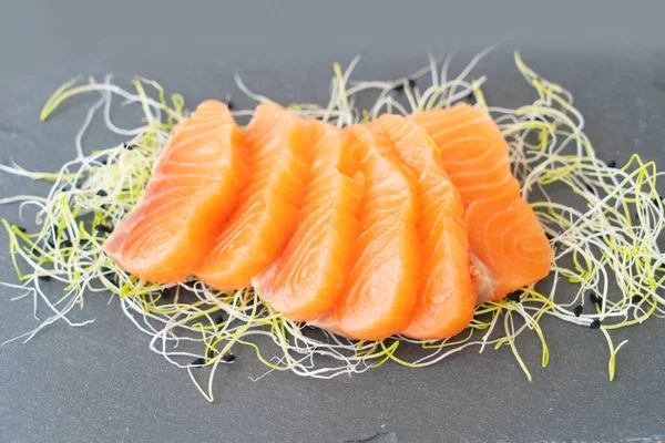 Plato Sashimi hecho de salmón — Foto de Stock