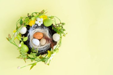 Paskalya renkli yumurtalar