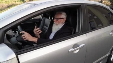 Komuta sizde arabada