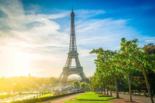 Eiffelturné och från Trocadero, Paris — Stockfoto