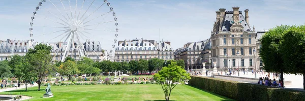 Summer Holidays Paris Tuileries Gardens Ferry Wheel Front Louvre Palace — Photo