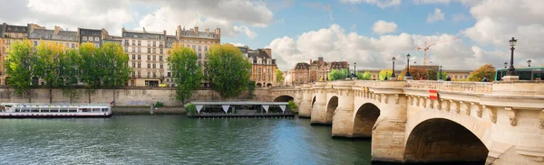 Pont Neuf River Seine Waters Blue Summer Sky Clouds Paris — Stock Photo, Image