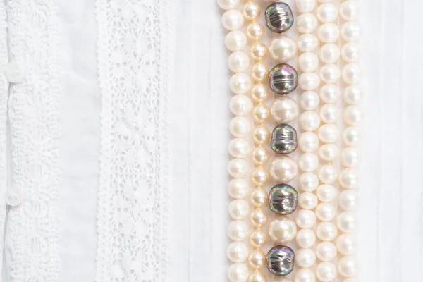 Pearl Jewellery Styled Stock Scene Wedding Invitation Product Showcase Styled — 스톡 사진