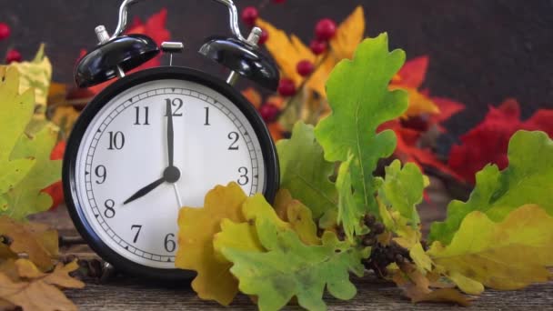 Autumn Time Clock Fall Leaves Autumnal Change Time Concept — Stock Video