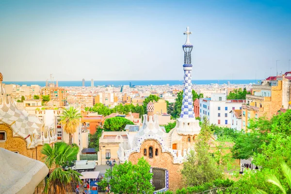 Gaudi Türme Und Stadtbild Von Barcelona Vom Park Güell Spanien — Stockfoto