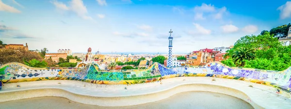 Barcelona Stadtbild Sonnigen Sommertagen Reiseziel Und Urlaubskonzept Weites Panorama Park — Stockfoto