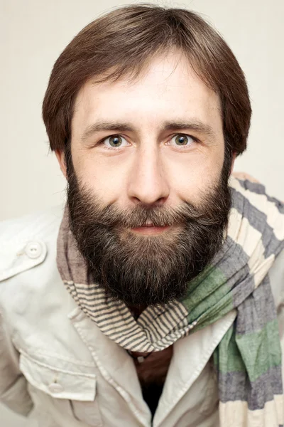 El hombre con barba grande y bigotes —  Fotos de Stock