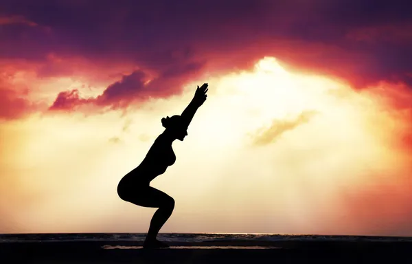 Kumsalda Yoga siluet
