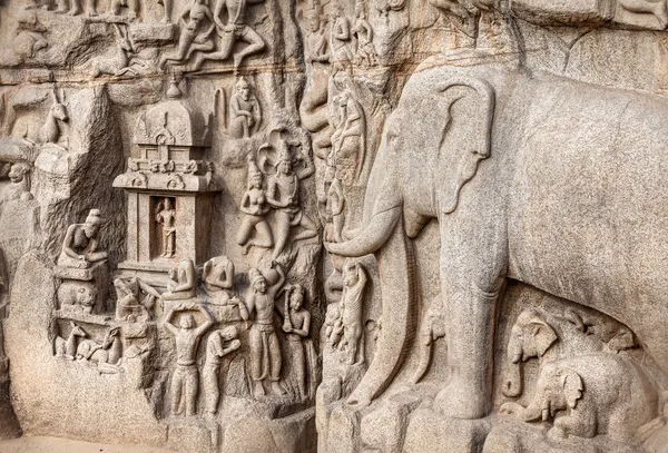 在 mamallapuram 中的大象岩 — 图库照片
