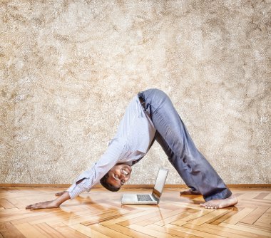 iş yoga