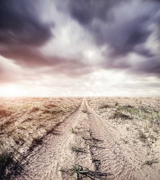 Road and dramatic sky — Stock Photo, Image