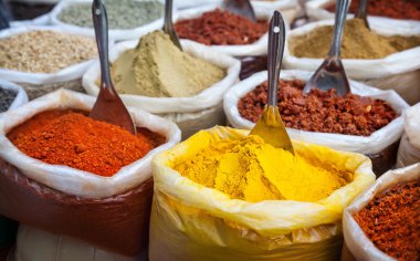 Hint renkli baharat
