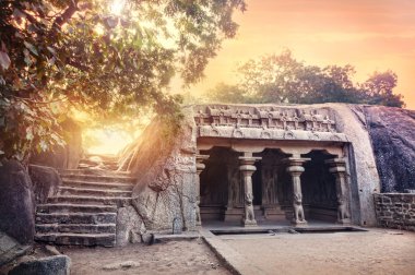 Mamallapuram mağara