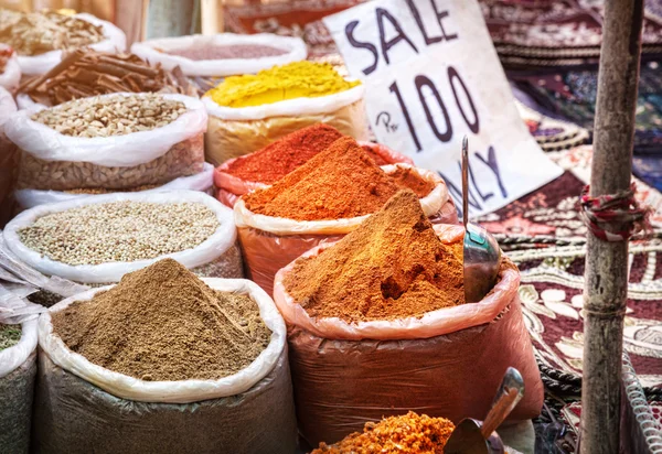 Especias coloridas indias — Foto de Stock