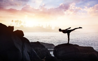 Yoga op de stenentaşlar üzerinde Yoga