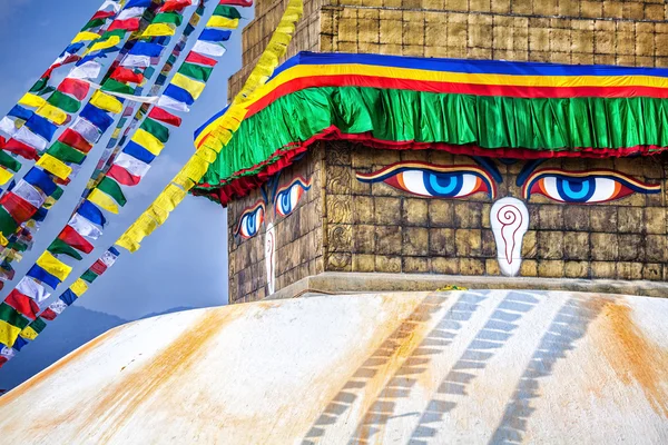 Bouddha yeux à Bodhnath stupa — Photo
