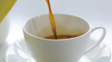 Kahve espresso Sarı moka demliğinde