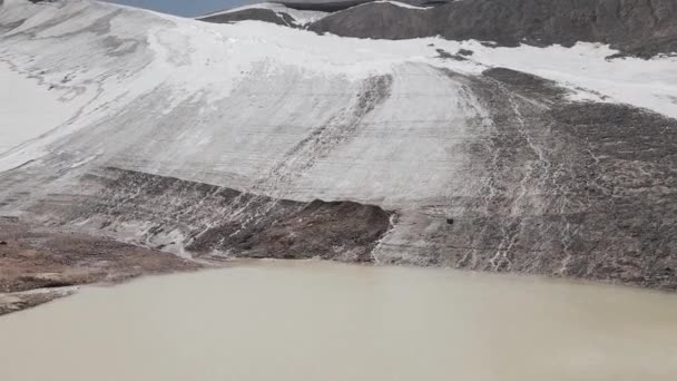 Aerial Drone Landscape Top Shot Man Sitting Lake Ice Glacier — Video Stock