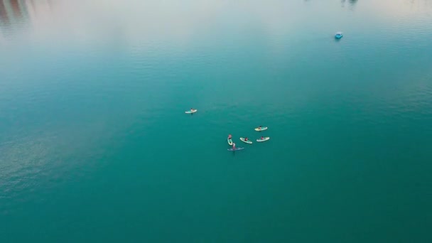 People Swim Stand Paddle Boards Sup Mountain Lake Sairan City — 비디오