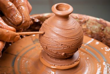 Potter iş başında.