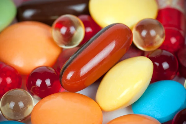 Pastillas aisladas sobre fondo blanco — Foto de Stock