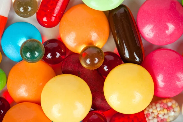 Pastillas aisladas sobre fondo blanco — Foto de Stock