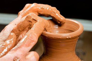 Potter iş başında.