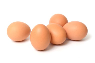 iki yumurta beyaz bir arka plan üzerinde izole