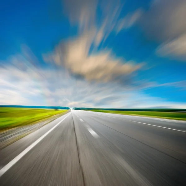 道路に沿って — ストック写真