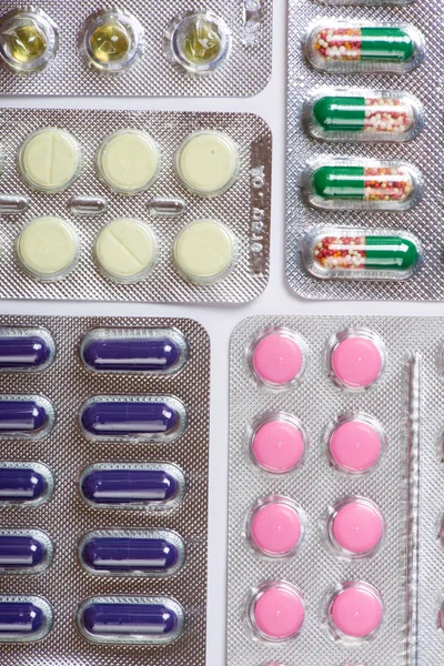 Tabletter i blisterförpackning — Stockfoto