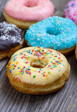 Donuts ahşap zemin