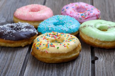 Donuts ahşap zemin