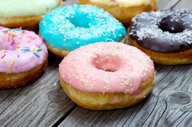 Donuts ahşap zemin