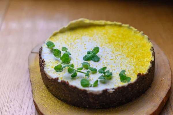 Bolo de nozes Vegan. Arroz de caju de limão e chocolate Fotos De Bancos De Imagens