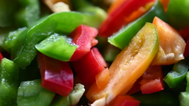 Salad lada diiris. Campuran makanan sayuran, makanan vegetarian yang sehat. — Stok Video