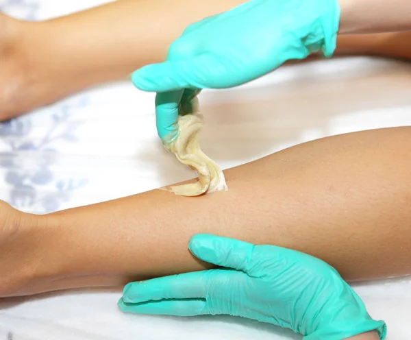 liquate şeker, bacaklar ile epilasyon