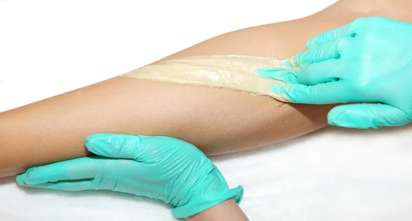 liquate şeker, bacaklar ile epilasyon