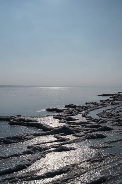 冰湖冬季风景秀丽 — 图库照片