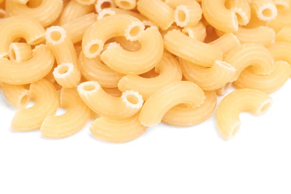 Traditionele Italiaanse pasta geïsoleerd op witte achtergrond. — Stockfoto