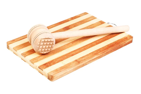 Деревянный молоток для взбивания мяса — стоковое фото